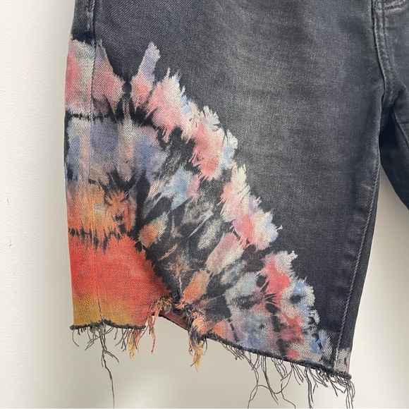 Purple Brand Tie-Dye Print Black Denim Distressed Shorts Size 31 - Picture 3 of 13